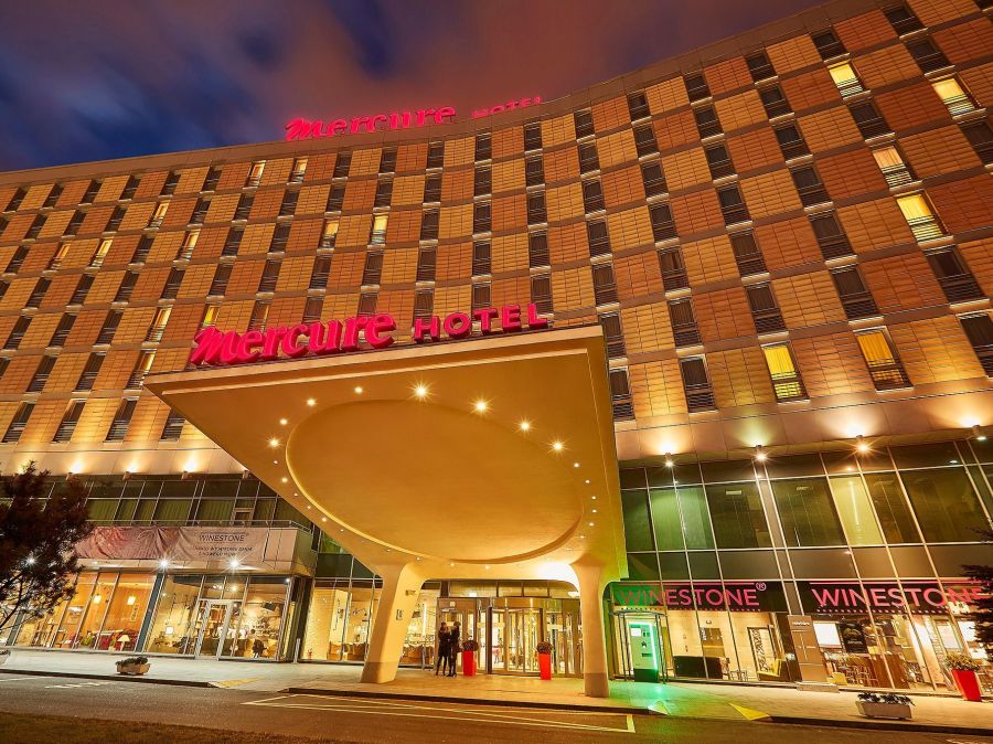 Wnętrze i atmosfera Hotelu Mercure Poznań